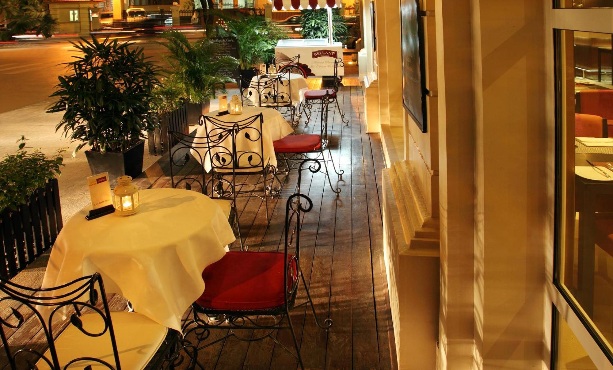 Mercure Hanoi La Gare Hotel Exterior photo